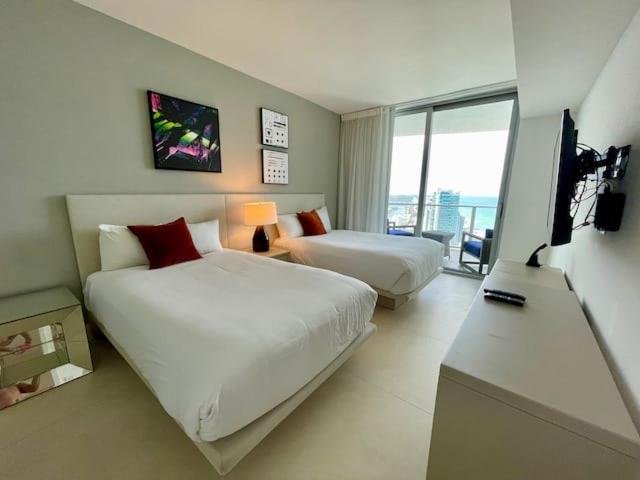 Stay At The Top With Amazing Views By Rent4Us Hollywood Exterior foto
